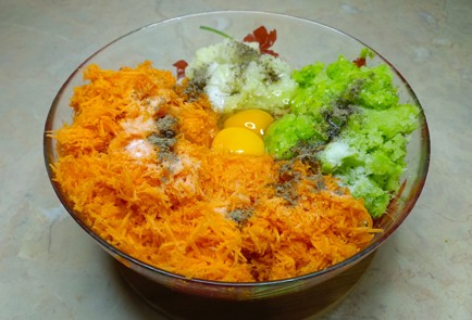 Фото шага рецепта Фрикадельки из мяса и овощей 187906 шаг 8