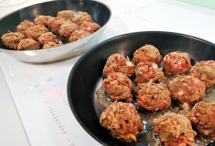 Фото шага рецепта Фрикадельки с льняной мукой 140427 шаг 14  