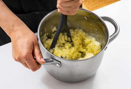 Фото шага рецепта Фрикадельки в яблочносливовом соусе с глазированным фенхелем 189958 шаг 12  