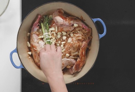 Фото шага рецепта Фрикасе из кролика с оливками 175161 шаг 10  