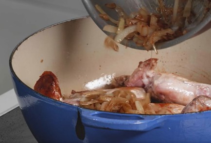 Фото шага рецепта Фрикасе из кролика с оливками 175161 шаг 7  