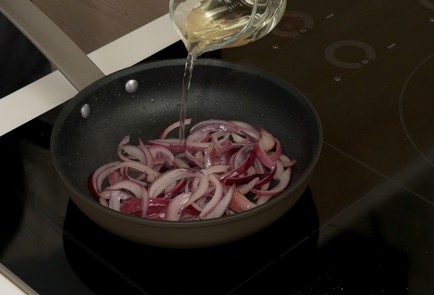 Фото шага рецепта Фриттата с инжиром и прошутто 137473 шаг 3  