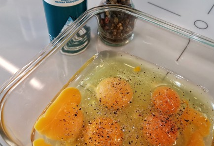 Фото шага рецепта Фриттата с рикоттой и шпинатом 151277 шаг 4  