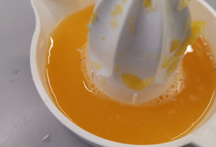 Фото шага рецепта Фруктовоягодный глинтвейн 175406 шаг 10  