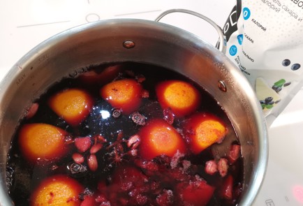 Фото шага рецепта Фруктовоягодный глинтвейн 175406 шаг 9  