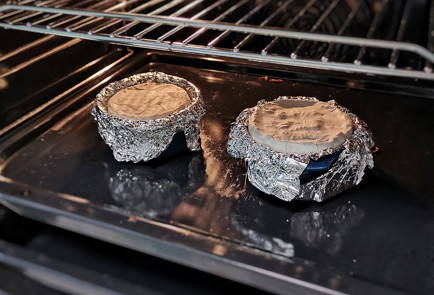 Фото шага рецепта Фруктовоягодный салат с камамбером и шпинатом 151708 шаг 6  