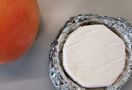 Фото шага рецепта Фруктовоягодный салат с камамбером 151371 шаг 3  