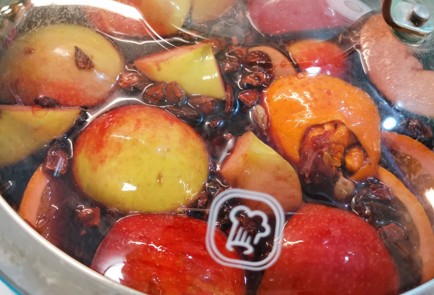 Фото шага рецепта Фруктовый глинтвейн 173567 шаг 11  