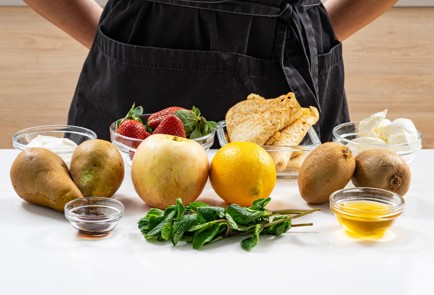 Фото шага рецепта Фруктовый салат с блинами 188335 шаг 1  