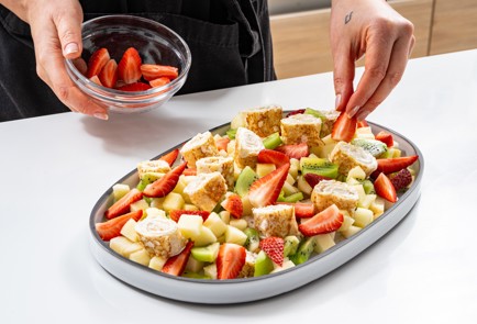 Фото шага рецепта Фруктовый салат с блинами 188335 шаг 10  