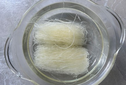 Фото шага рецепта Фунчоза с говядиной 187046 шаг 4  