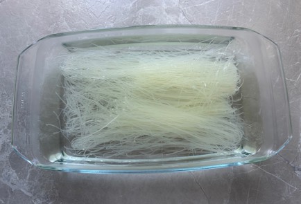 Фото шага рецепта Фунчоза с курицей 189780 шаг 6  