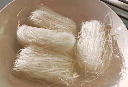 Фото шага рецепта Фунчоза с овощами и морковью покорейски 151119 шаг 1  