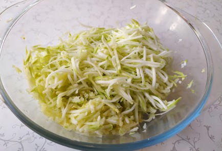 Фото шага рецепта Фунчоза с овощами 189863 шаг 2  