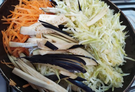 Фото шага рецепта Фунчоза с овощами 189863 шаг 5  