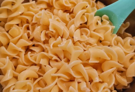 Фото шага рецепта Фузилли погречески 152758 шаг 4  