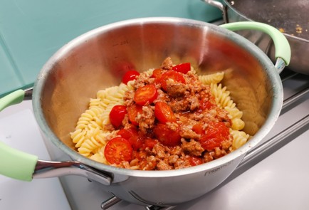 Фото шага рецепта Фузилли с соусом болоньезе 187395 шаг 13  