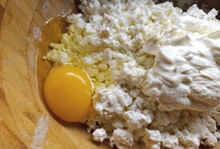 Фото шага рецепта Галета на ржаной муке с творогом шпинатом и морковью 190636 шаг 11  