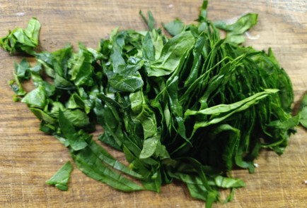 Фото шага рецепта Галета на ржаной муке с творогом шпинатом и морковью 190636 шаг 15  