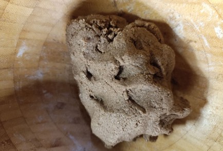 Фото шага рецепта Галета на ржаной муке с творогом шпинатом и морковью 190636 шаг 6  