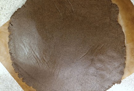 Фото шага рецепта Галета на ржаной муке с творогом шпинатом и морковью 190636 шаг 7  