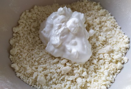 Фото шага рецепта Галета с клубникой 189388 шаг 2  