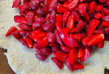 Фото шага рецепта Галета с клубникой 189841 шаг 15  