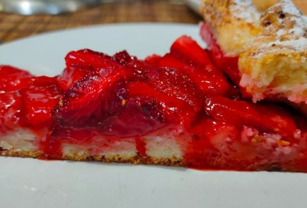 Фото шага рецепта Галета с клубникой 189841 шаг 20  