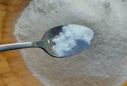 Фото шага рецепта Галета с клубникой 189841 шаг 5  