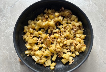 Фото шага рецепта Галета с яблоками и грецким орехом 189793 шаг 7  