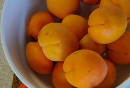 Фото шага рецепта Галеты с фруктами 189843 шаг 2  