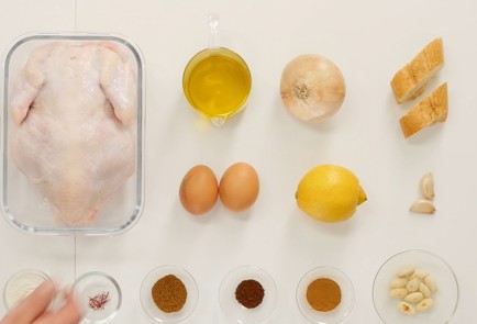 Фото шага рецепта Испанская курица галлинаэнпепитория 93288 шаг 1