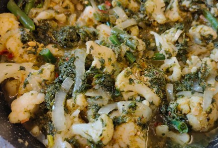 Фото шага рецепта Гарнир из цветной капусты шпината и зеленой фасоли 188838 шаг 17  