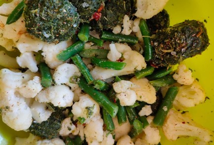 Фото шага рецепта Гарнир из цветной капусты шпината и зеленой фасоли 188838 шаг 8  