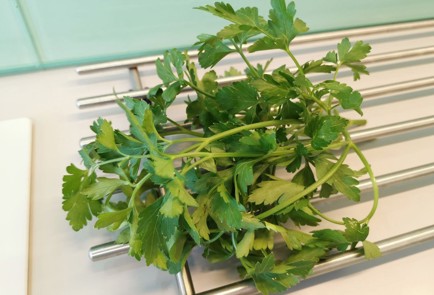 Фото шага рецепта Гарнир из лука с зеленью 186422 шаг 8  