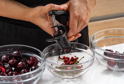 Фото шага рецепта Гаспачо из черешни 44913 шаг 6  