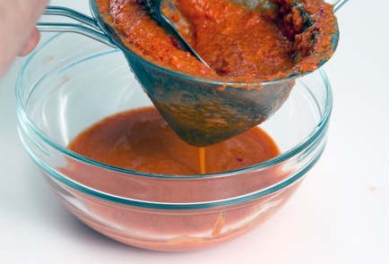 Фото шага рецепта Гаспачо с клубникой 79860 шаг 4  