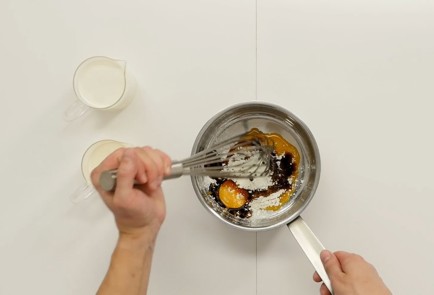 Фото шага рецепта Австрийская булочка гермкнедль 104177 шаг 6  