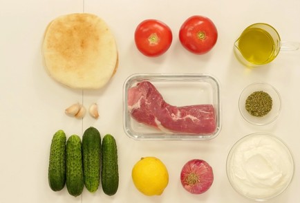 Фото шага рецепта Гирос 125398 шаг 1  