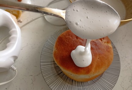 Фото шага рецепта Глазурь без белков 191648 шаг 9  