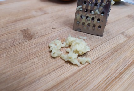 Фото шага рецепта Глинтвейн из белого вина 191200 шаг 3