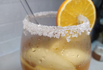 Фото шага рецепта Глинтвейн из белого вина 191200 шаг 9