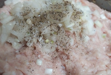 Фото шага рецепта Гнезда с фаршем из индейки 189137 шаг 2  