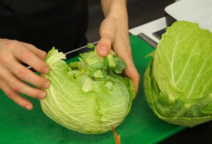 Фото шага рецепта Голубцы из савойской капусты 25210 шаг 1  