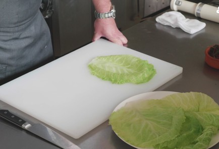 Фото шага рецепта Голубцы с говядиной в греческом стиле 186767 шаг 10  