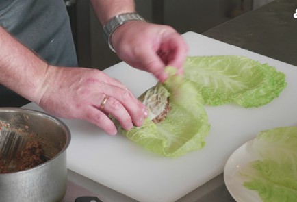 Фото шага рецепта Голубцы с говядиной в греческом стиле 186767 шаг 11  