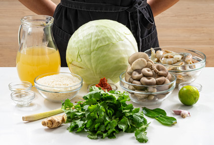 Фото шага рецепта Голубцы с креветками томям 190703 шаг 1  