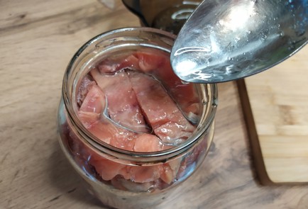 Фото шага рецепта Горбуша малосольная в масляной заливке 188692 шаг 13