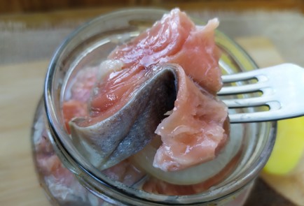 Фото шага рецепта Горбуша малосольная в масляной заливке 188692 шаг 14