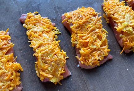 Фото шага рецепта Горбуша под морковнолуковой шапкой 174537 шаг 11  